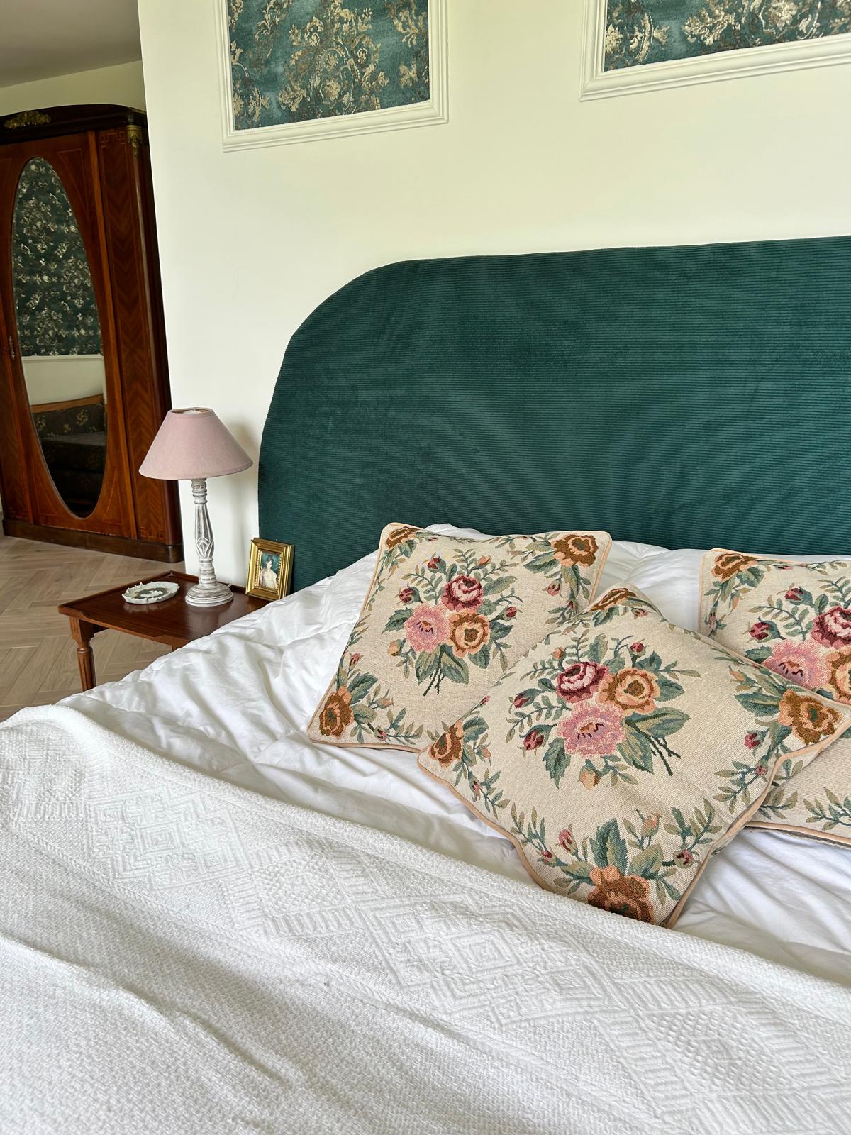 Suite l'escarpolette chambre d'hôte château de la Motte Louchy-Montfand