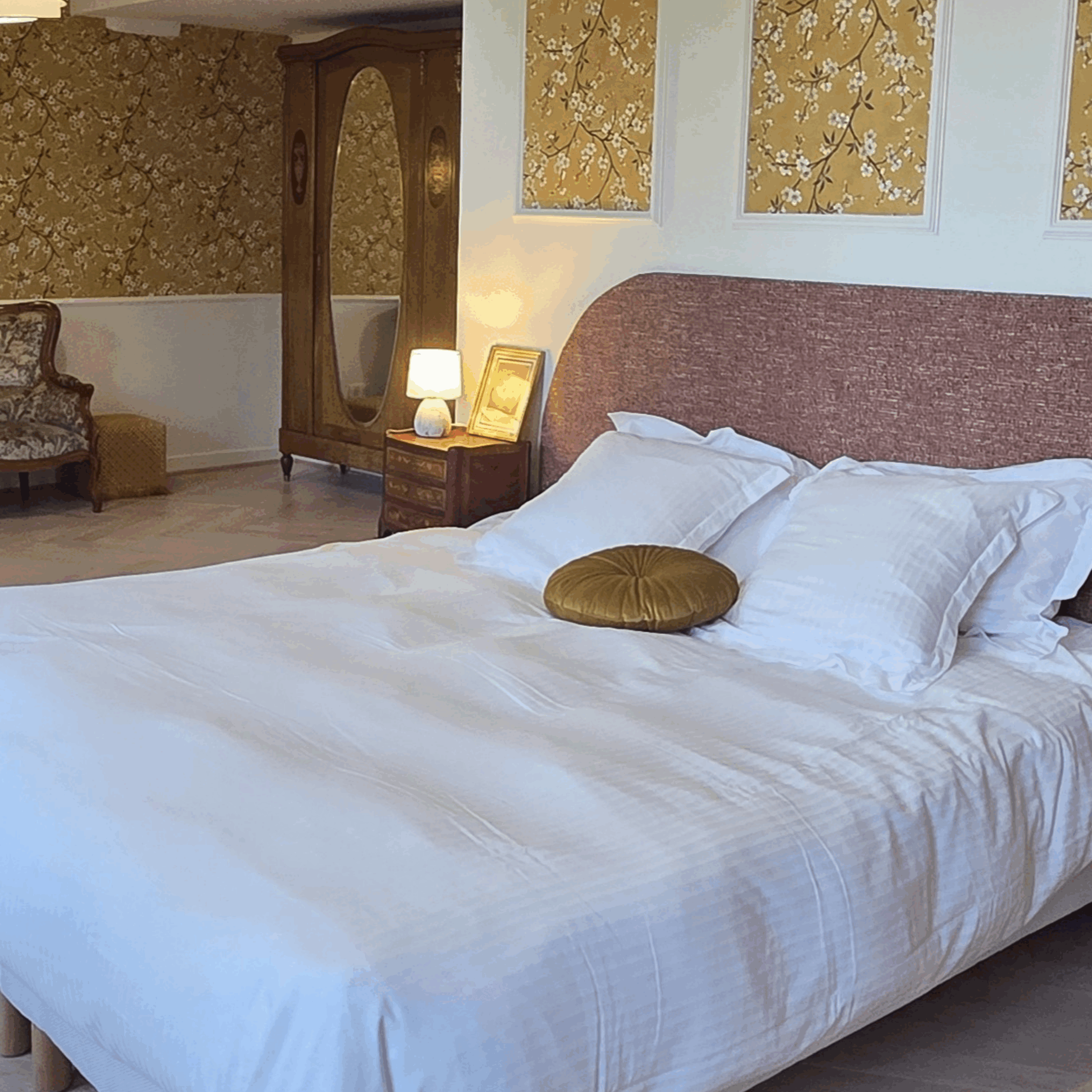 Chambre Suite romantique La Tosca château de la Motte Louchy-Montfand