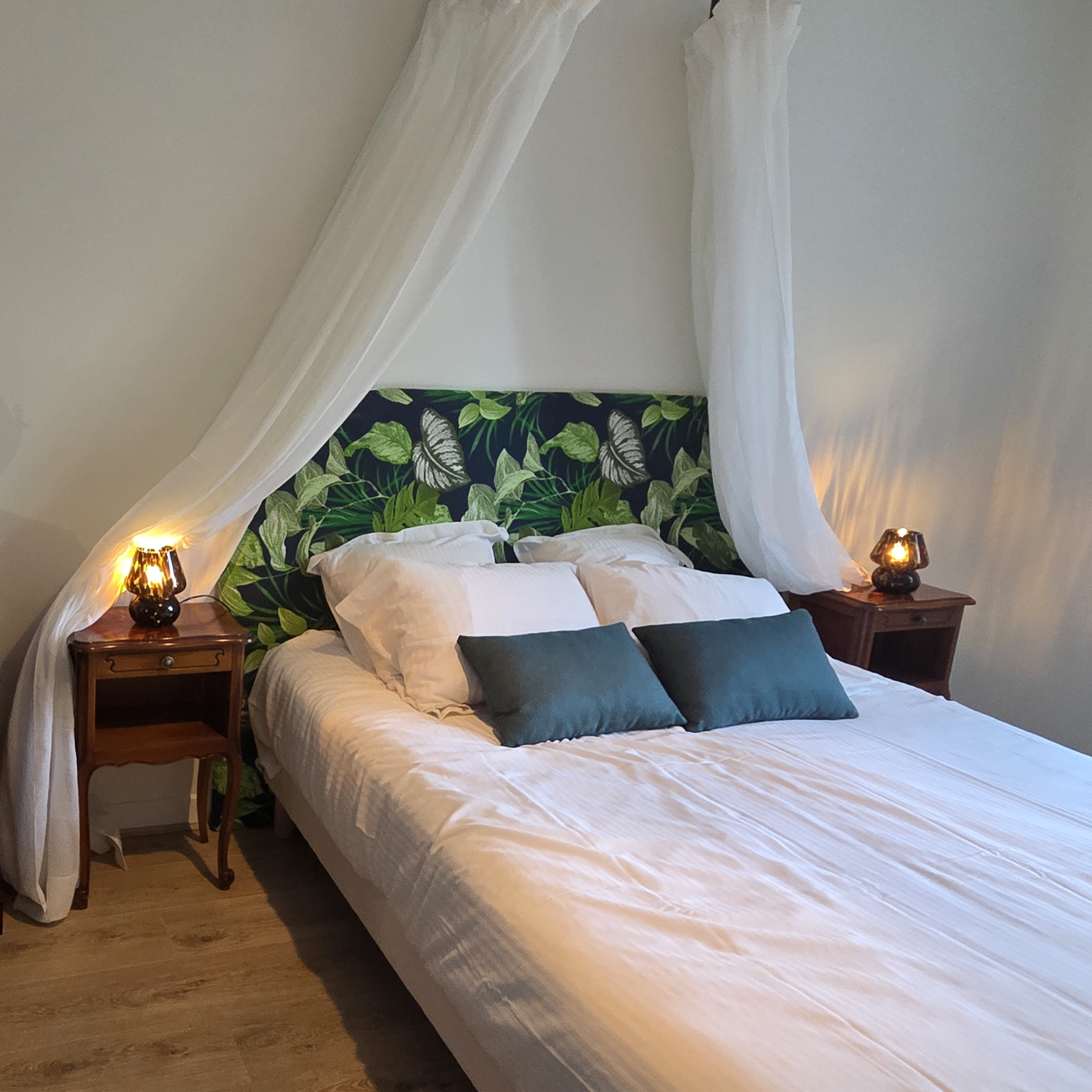 Chambre d'hôtes le Coffret de Santal invitant au voyage, lit 2 personnes