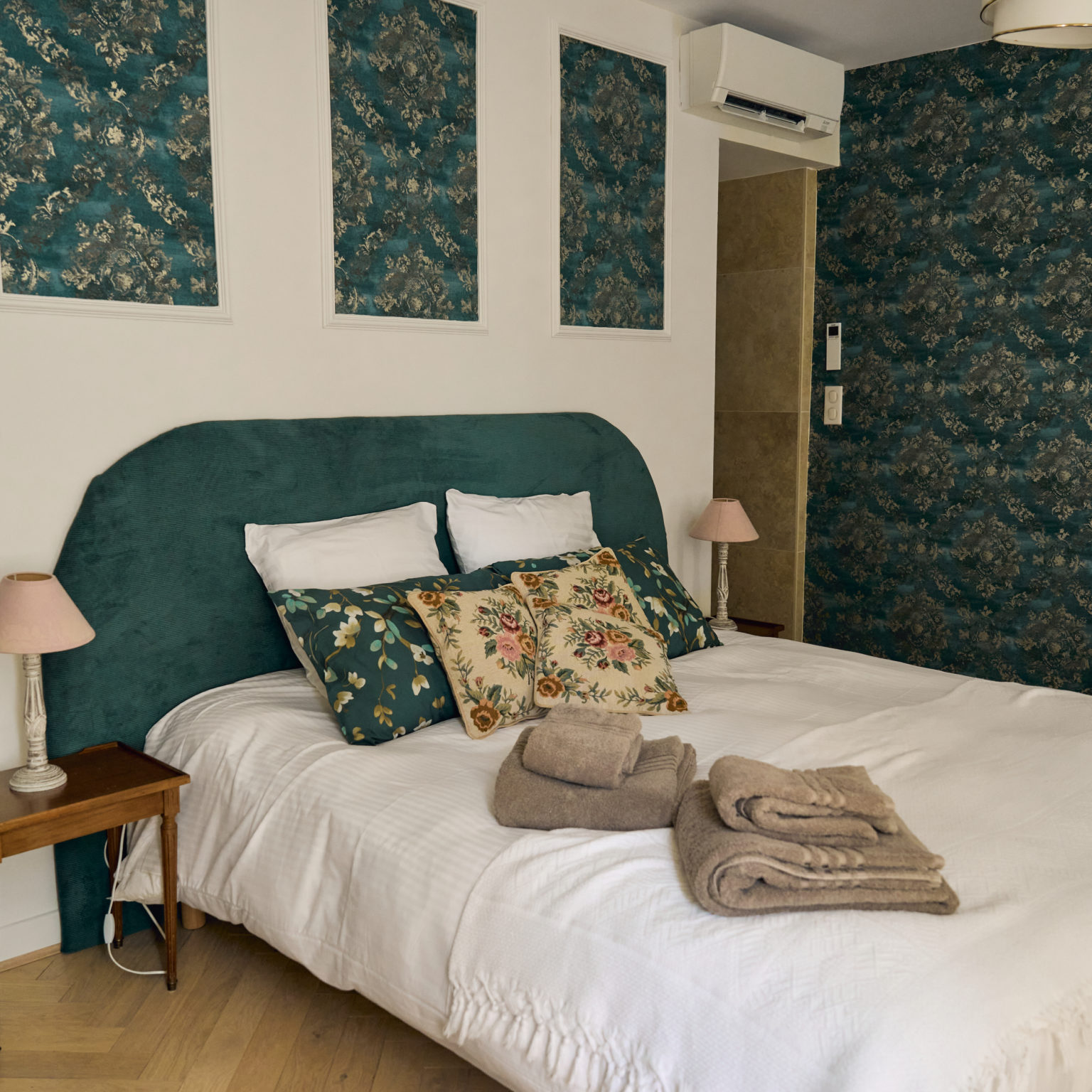 Suite l'escarpolette chambre d'hôtes 4 épis au Château de la Motte Louchy-Montfand, Allier, Auvergne